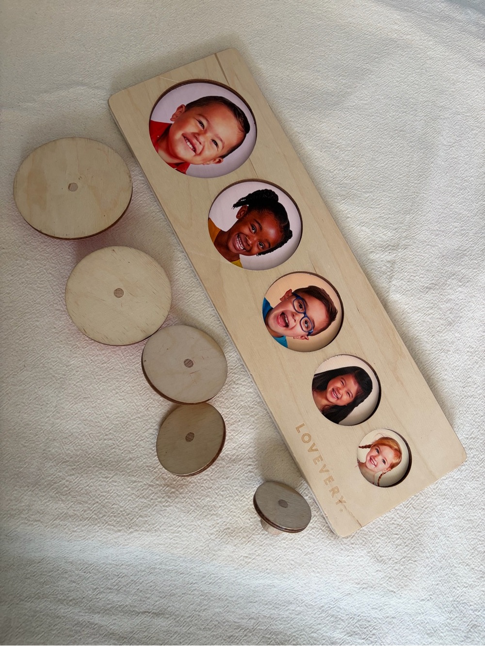 Lovevery Circle of Friends Puzzle Babbler Kit - Picture 3 of 5